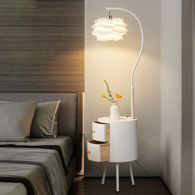 Þórunn Night Stand with Lamp