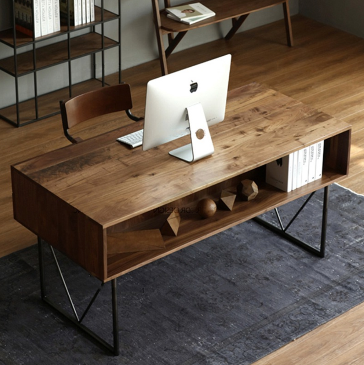 Þóra Solid Wood Office Desk - Arctic Lounge